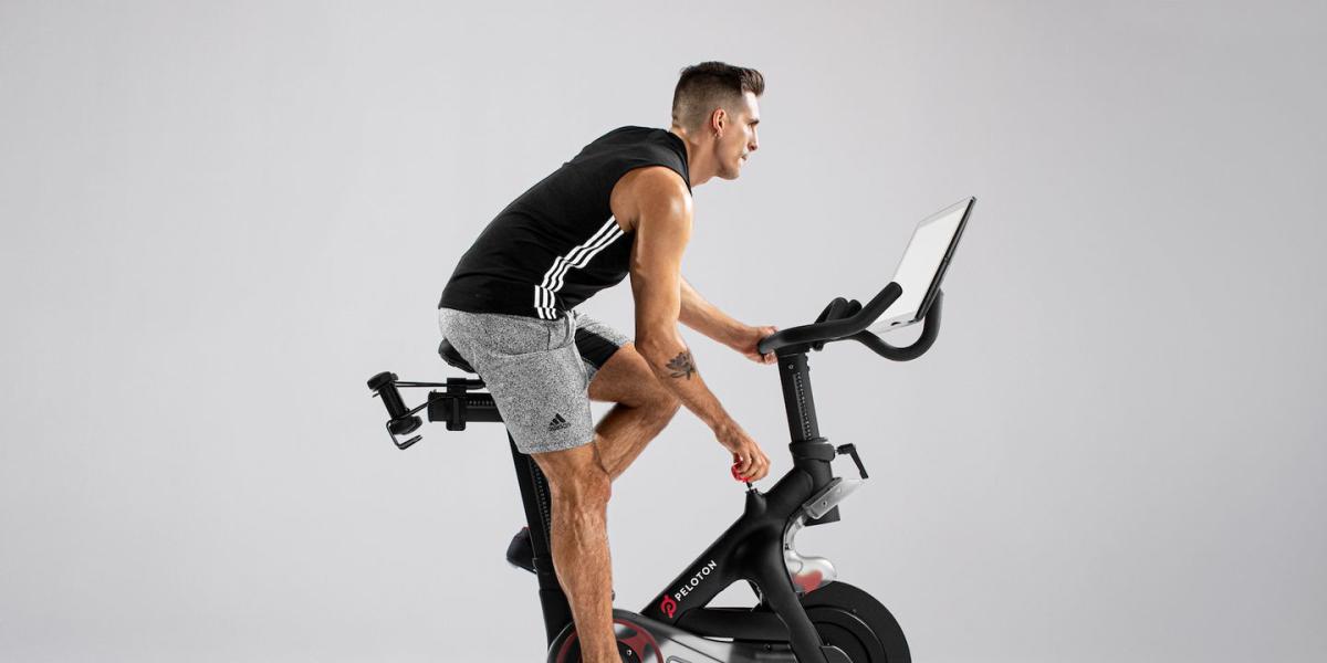 Peloton instructor Robin Arzón on new fitness challenge, company's future -  CBS News