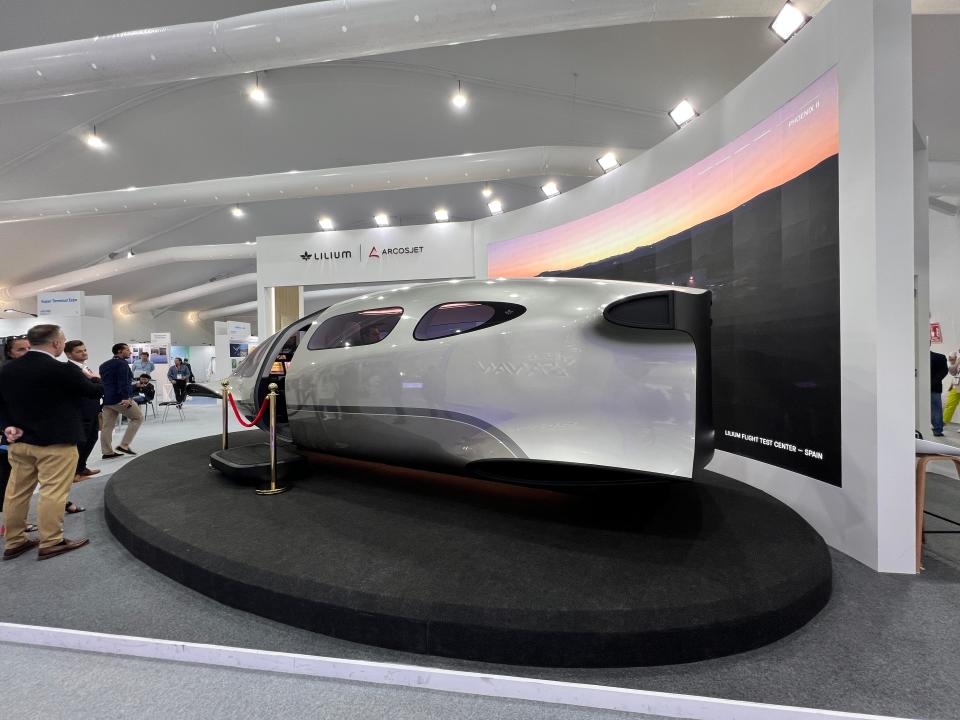 The cabin model for the Lilium Jet eVTOL has a velvet roper in front.