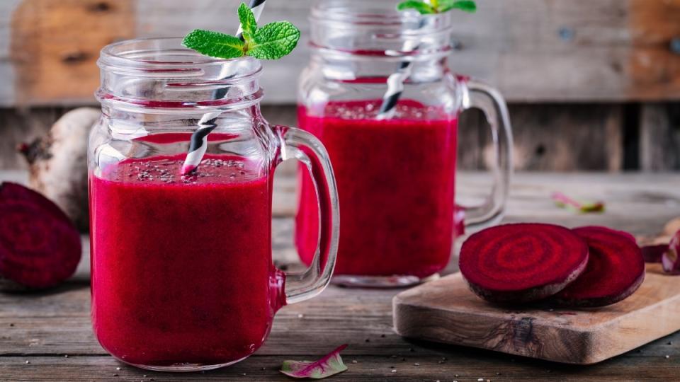 Lucuma beet smoothie