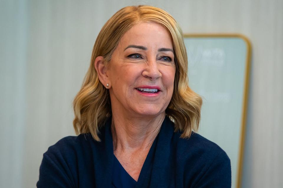 Tennis Great Chris Evert Reveals She's CancerFree After Sister's Death