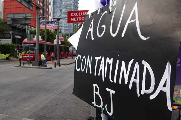 agua contaminada