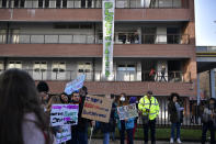 Le manifestazioni per il clima a Roma e Torino, 29 novembre 2019. Foto: LaPresse