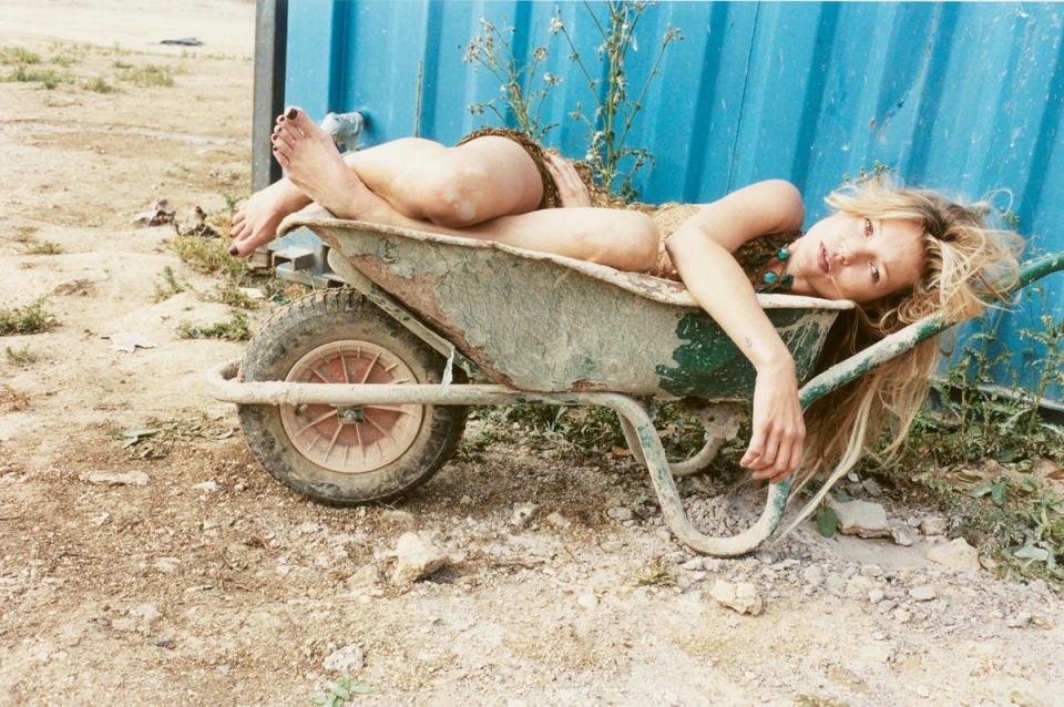 Kate Moss No. 12, Self Service Magazine, Gloucestershire, 2010 (Juergen Teller)