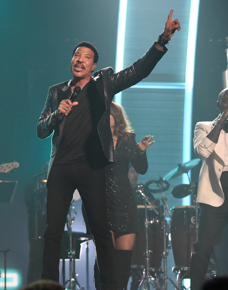 LOS ANGELES, CA - FEBRUARY 15:  Lionel Richie performs onstage during The 58th GRAMMY Awards at Staples Center on February 15, 2016 in Los Angeles, California.  (Photo by Kevin Mazur/WireImage)