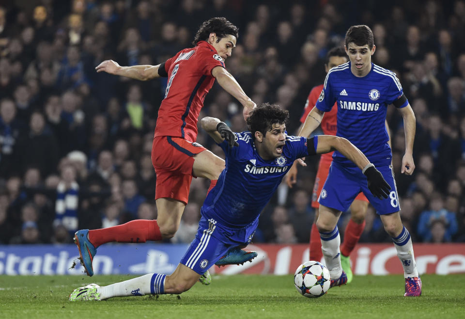 Football - Chelsea v Paris St Germain - UEFA Champions League Second Round Second Leg - Stamford Bridge, London, England - 11/3/15 Chelsea's Diego Costa goes down in the area and appeals for a penalty Reuters / Toby Melville Livepic EDITORIAL USE ONLY.