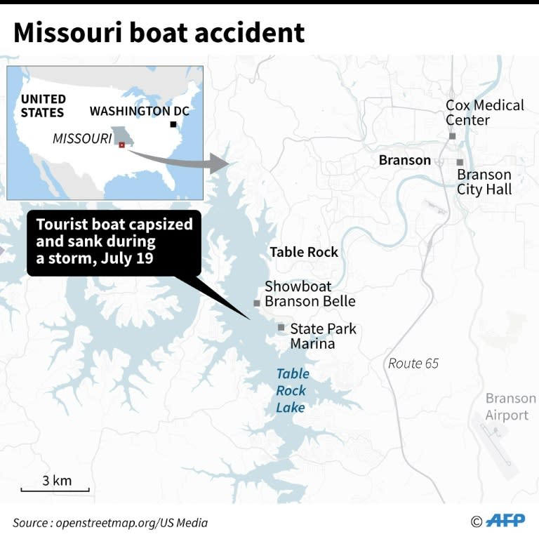 Close-up map locating Table Rock Lake in Missouri, where a tourist boat capsized and sank on July 19