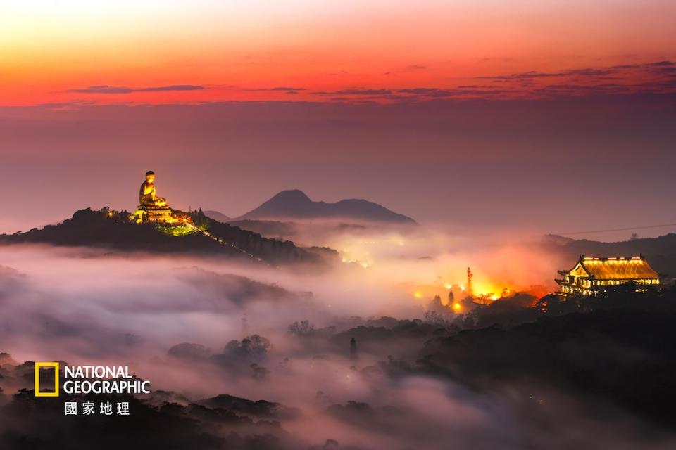 季軍：大佛雲霧繚繞（張貽彬）