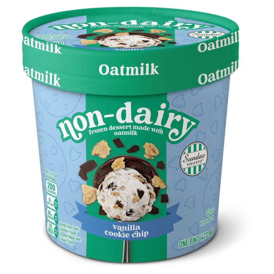 sundae shoppe nondairy vanilla cookie chip oat milk ice cream at aldi