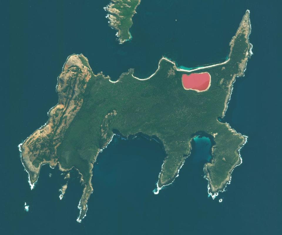 Lake Hillier, a pink lake, in Australia