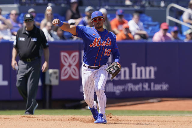 PHOTOS: Mets ace Scherzer pitches to sold-out crowd at Dunkin' Donuts Park