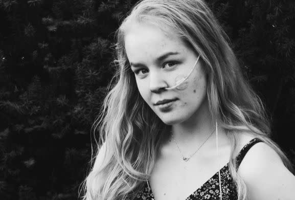 Noa Pothoven, 17, from the Netherlands, has died after she sought to end her life by euthanasia.