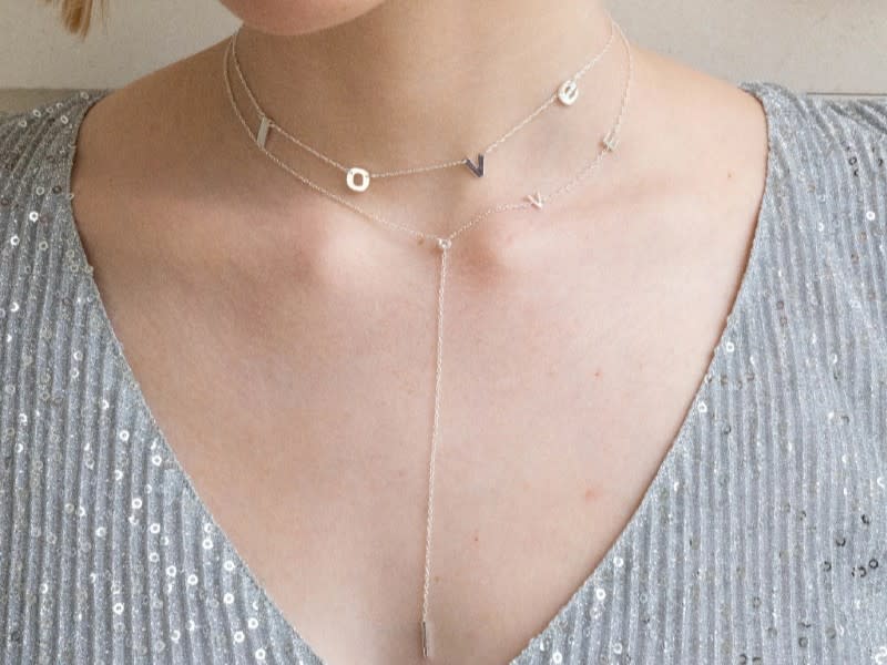 Emerson Lariat Y-necklace. (Photo: Jennifer Zeuner)