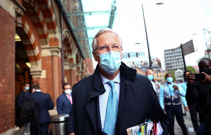 EU chief negotiator Michel Barnier arrives for the EU-Brexit talks in London