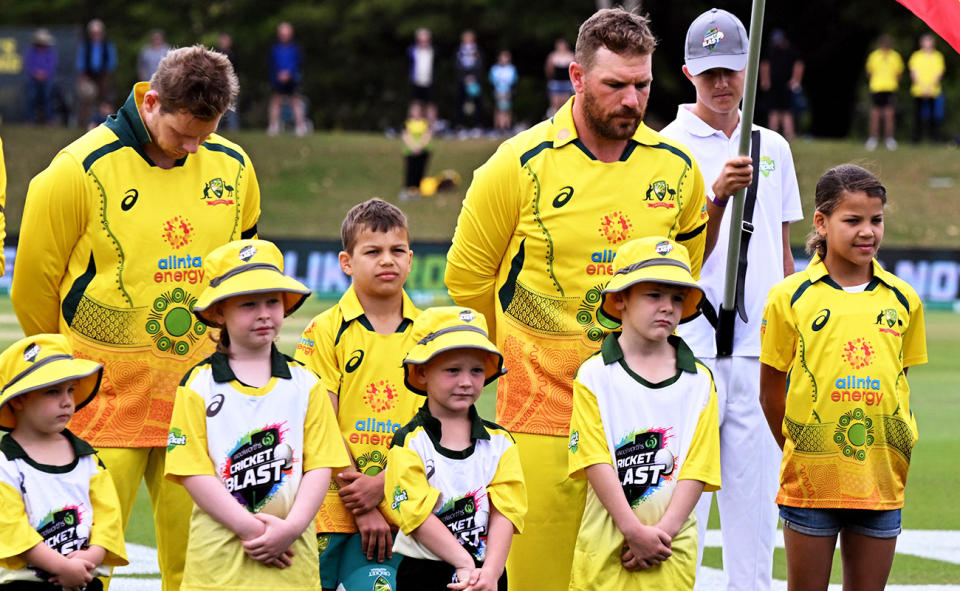 Andrew Symonds' kids, pictured here with the Australian cricket team.