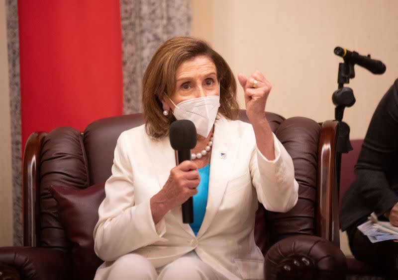 U.S. House Speaker Nancy Pelosi attends a meeting with Legislative Yuan Vice President Tsai Chi-chang