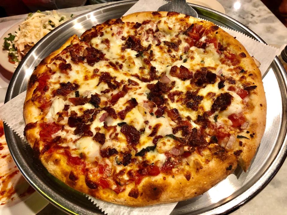 Shrimp and bacon on a pizza? It works at Pizza 2000.