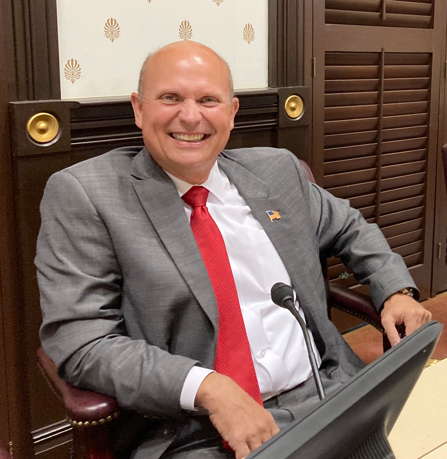 Randy Allen, an independent for Rutherford County mayor, poses Tuesday (June 28, 2022) before responding to mayor candidate forum questions at the Rutherford County Courthouse.