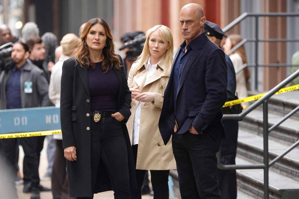 <p>Will Hart/NBC/Getty</p> Mariska Hargitay as Captain Olivia Benson, Kelli Giddish as Detective Amanda Rollins, Christopher Meloni as Detective Elliot Stabler in 