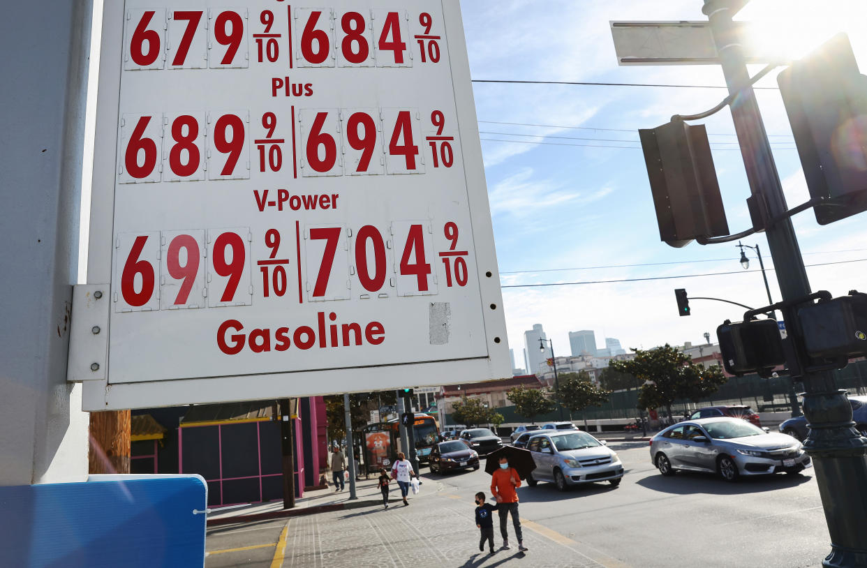 A gas station advertises high gas prices on March 25, 2022 in Los Angeles, California. (Photo by Mario Tama/Getty Images)