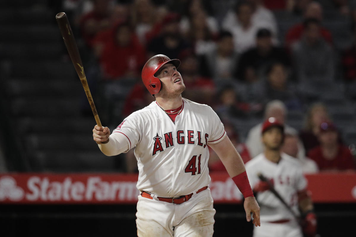 Trout strikes again as Angels topple Mariners to begin twinbill