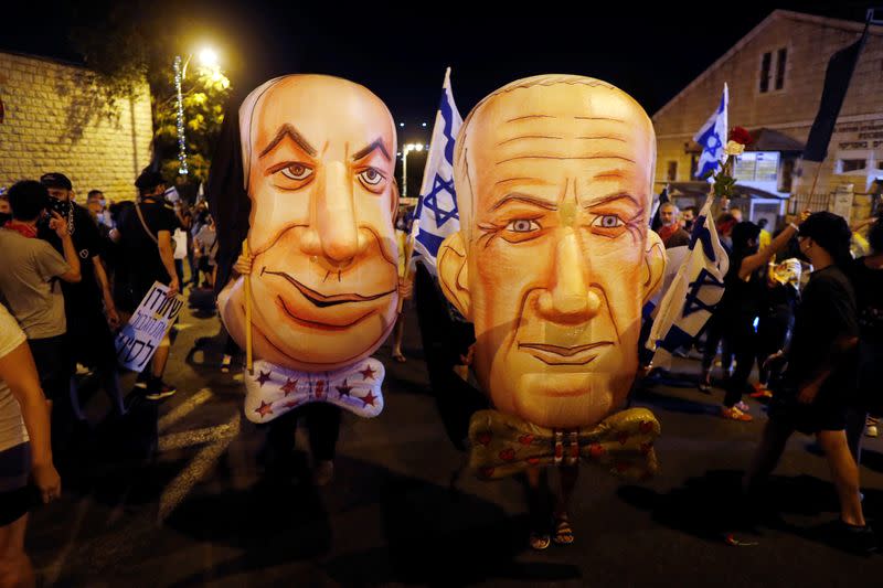 Israelis protest against Netanyahu's alleged corruption and economic hardship from COVID-19 lockdowns