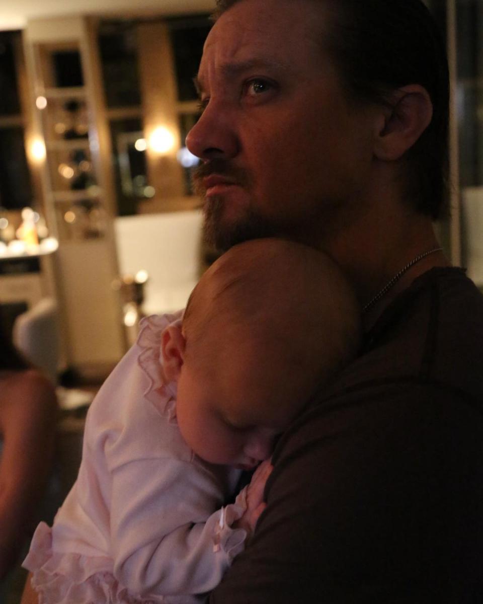 Jeremy Renner daughter Ava