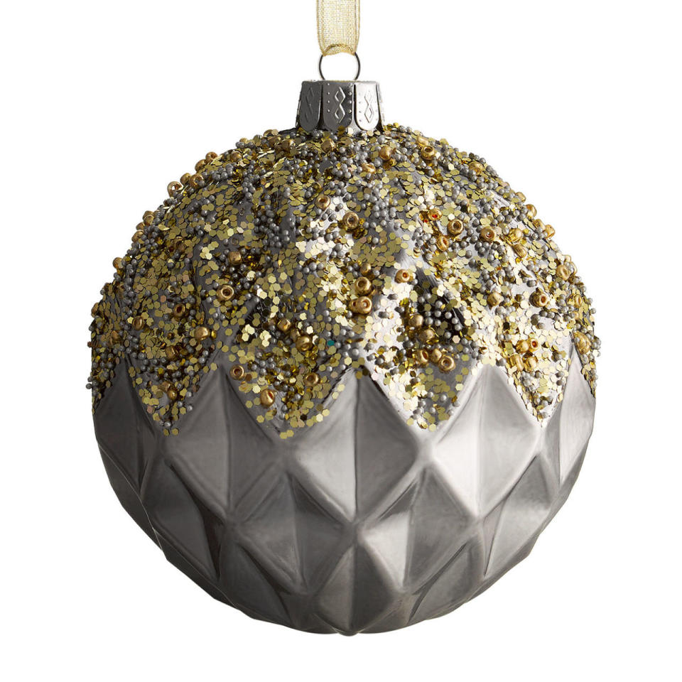 <p><strong>BUY NOW: <a rel="nofollow noopener" href="https://www.waitrose.com/ecom/products/waitrose-diamond-cut-glitter-bead-bauble/696842-616971-616972" target="_blank" data-ylk="slk:Diamond Cut Glitter Bead Bauble, £2.50, Waitrose;elm:context_link;itc:0;sec:content-canvas" class="link ">Diamond Cut Glitter Bead Bauble, £2.50, Waitrose</a></strong></p>