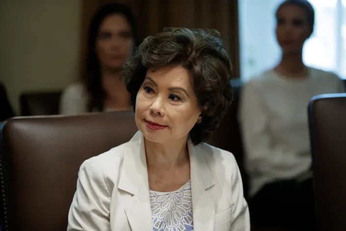 The private angst over Donald Trump’s racist attacks on Elaine Chao goes public (news.yahoo.com)