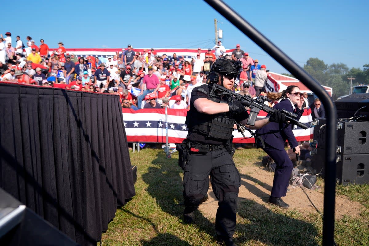 The Secret Service must act “extremely quickly” in reviewing its methods, as Election Day approaches, according to former agent Jonathan Wackrow. (AP)