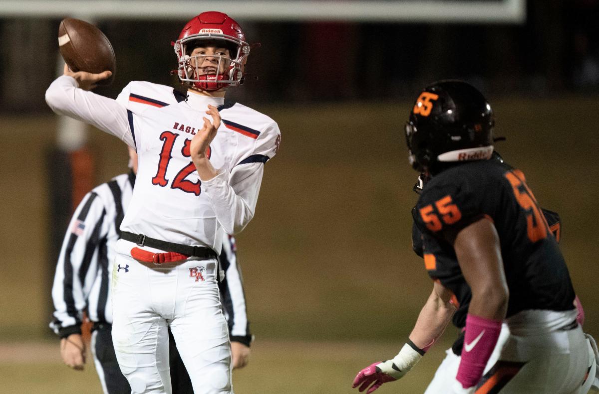 Brentwood Academy 2025 5star QB MacIntyre offered by Clemson