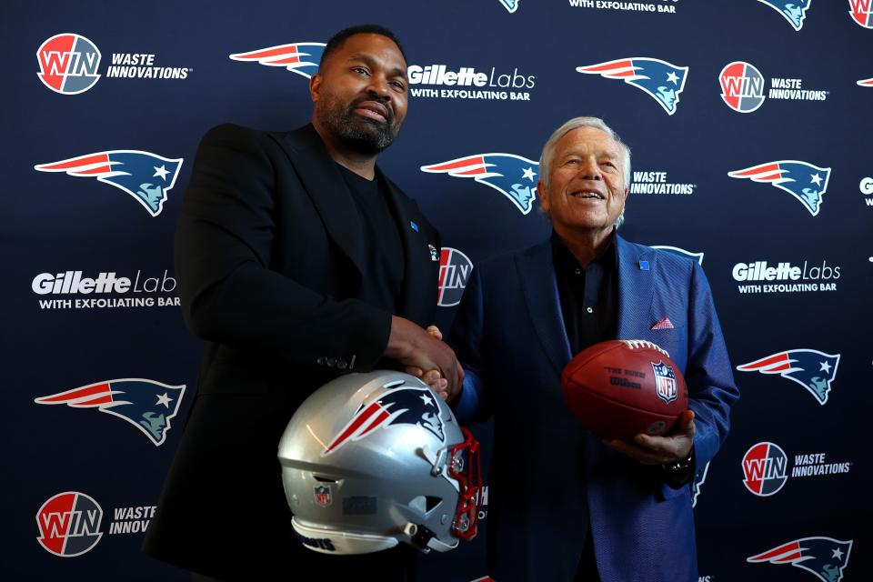 FOXBOROUGH, MASSACHUSETTS - JANUARY 17: (L-R) Newly appointed head coach Jerod Mayo and Owner Robert Kraft of the New England Patriots pose for a photo following a press conference at Gillette Stadium on January 17, 2024 in Foxborough, Massachusetts. (Photo by Maddie Meyer/Getty Images)