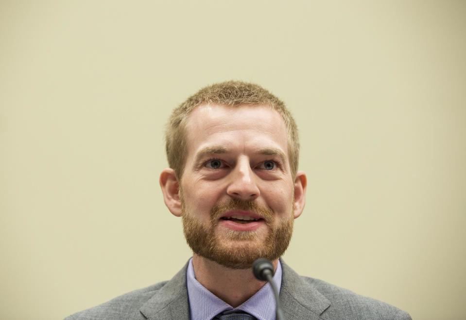 Kent Brantly, a medical missionary with Samaritan's Purse and an Ebola survivor, testifies before a House Foreign Affairs Subcommittee hearing on "global efforts to fight Ebola"� on Capitol Hill in Washington September 17, 2014. REUTERS/Joshua Roberts (UNITED STATES - Tags: POLITICS HEALTH)