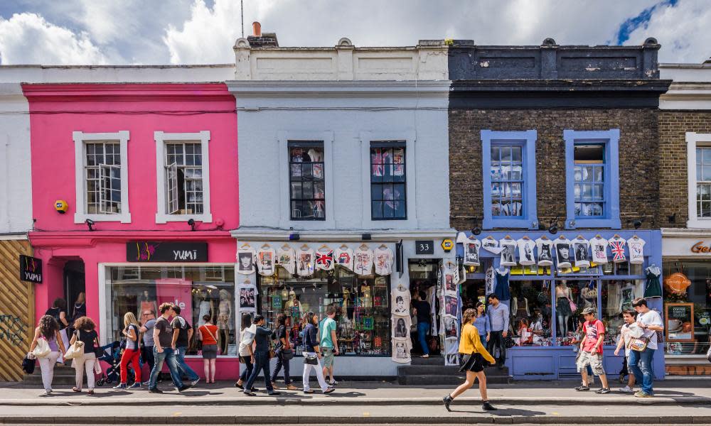 Notting Hill, shops in Pembridge roadGettyImages-486555471