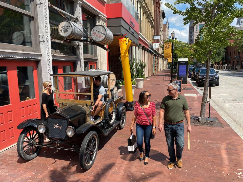 The walkable Kentucky Bourbon Trail features four of Louisville’s top distilleries, all just a few minutes from each other on foot.