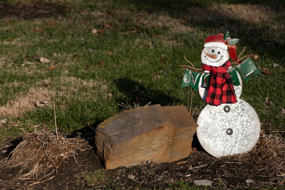 Christmas scenes seen on December 20, 2023, in Frankfort, Ohio.