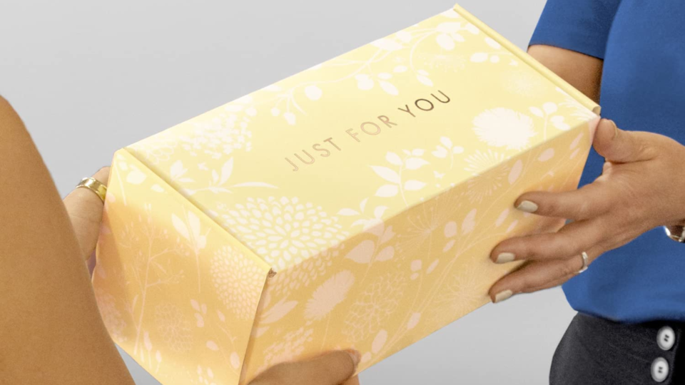 Give your teacher a Luxe gift box that's already nicely wrapped ad packaged.