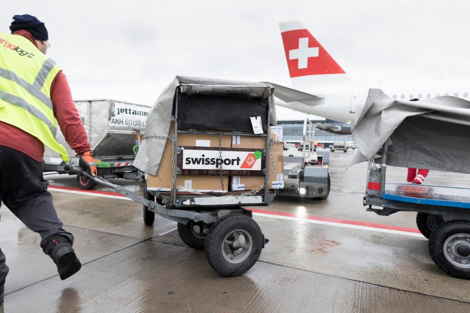 Der Dienstleister Swissport bedient Flughäfen weltweit, hier am Flughafen Zürich. 