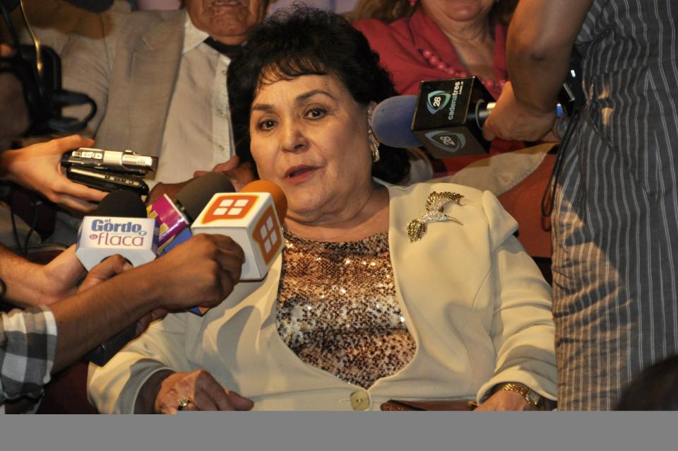 MEXICO CITY, MEXICO - MAY 15:  Carmen Salinas attends a presentation of the theater play Como Envejecer con Gracia at Rafael Solana Theater on May 15, 2011 in Mexico City, Mexico. (Photo by Selene Vargas/Clasos.com/LatinContent/Getty Images)