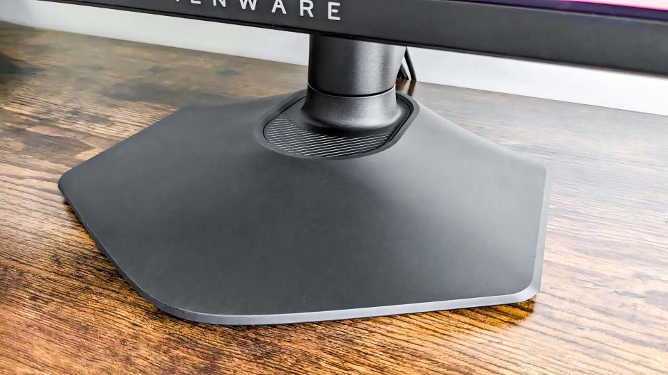 Alienware AW2725DF base.