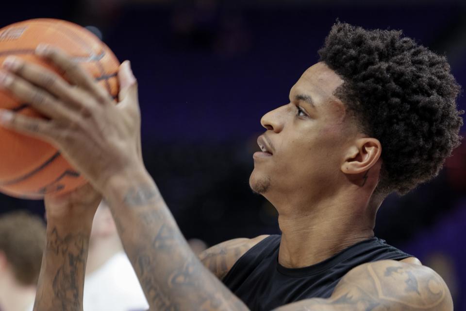 LSU Tigers forward Shareef O'Neal (24) warms up before scoring points in the Tigers' win over Missouri on Saturday in Baton Rouge.