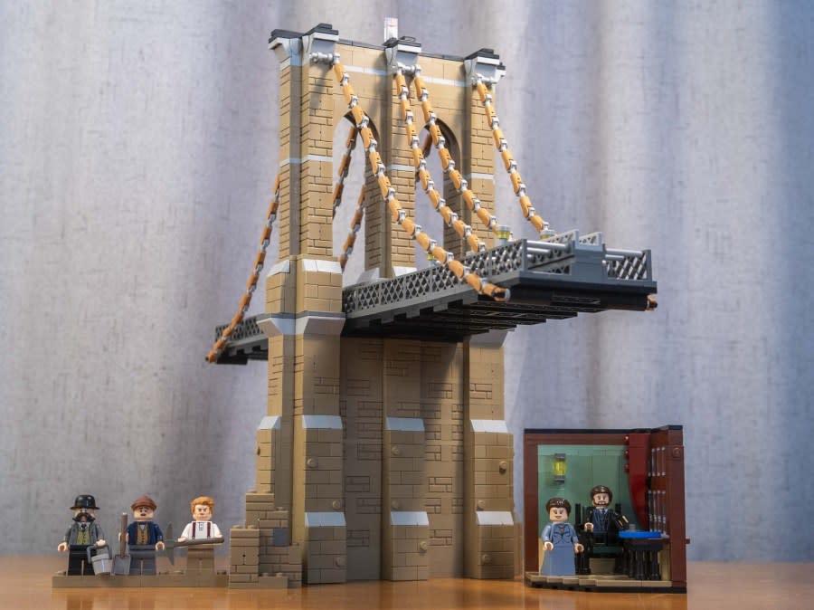 Ben Jackson created a Lego version of the Brooklyn Bridge with its Chief Engineers, Washington and Emily Roebling. (Credit: Ben Jackson)