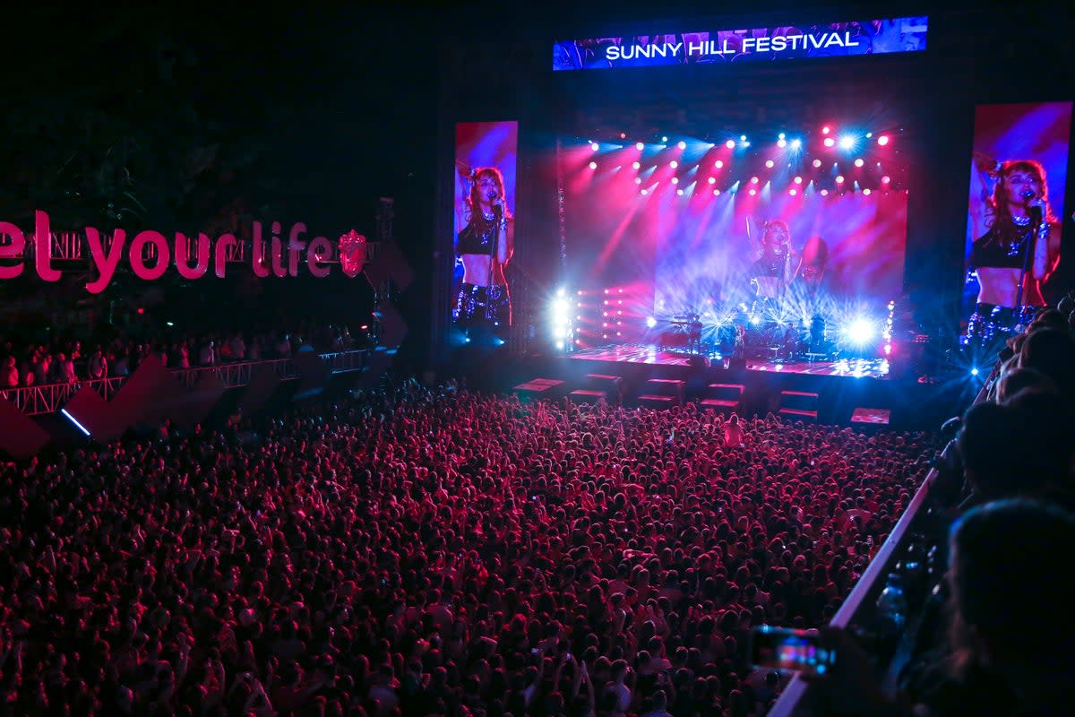 KOSOVO-ALBANIA-DUA LIPA-FESTIVAL (AP)