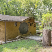 exterior of the hobbit house