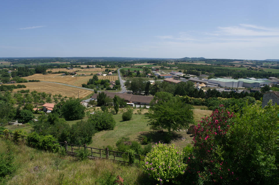 Sample image shot using the Sony Alpha A6700 of the French countryside