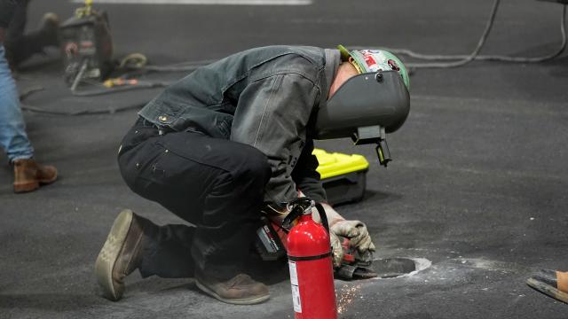 10 The manhole cover: where we fail when it comes to customers.