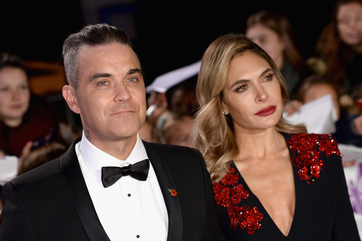 LONDON, ENGLAND - OCTOBER 29: Robbie Williams and Ayda Field attend the Pride of Britain Awards 2018 at The Grosvenor House Hotel on October 29, 2018 in London, England.  (Photo by Jeff Spicer/Getty Images)