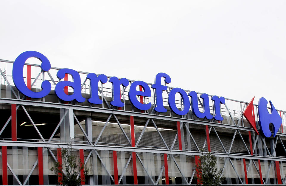 <p>Obwohl die Carrefour-Gruppe aus Frankreich kommt und somit recht nah an Deutschland liegt, betreibt die Supermarktkette hierzulande keine Läden. In Spanien und vor allem Frankreich sind die Supermärkte hingegen weiterverbreitet, was auch an der Vergabe von Lizenzen an Franchisenehmern liegt. (Foto: APimages) </p>