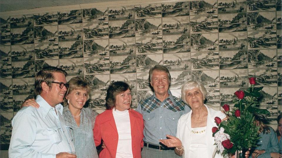 president carter with brother, sisters, and mother