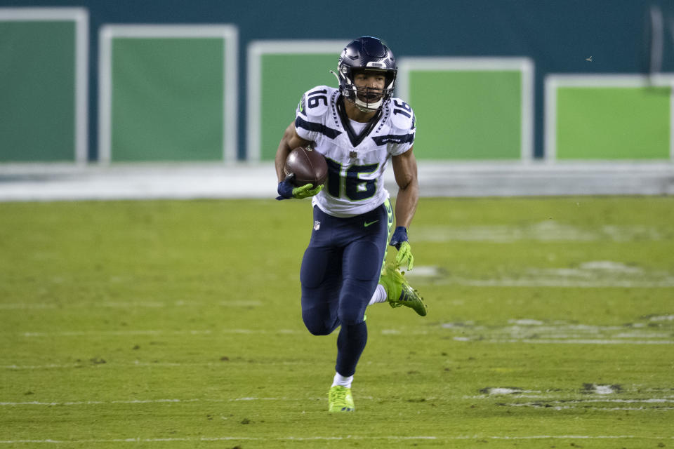 Tyler Lockett #16 of the Seattle Seahawks 