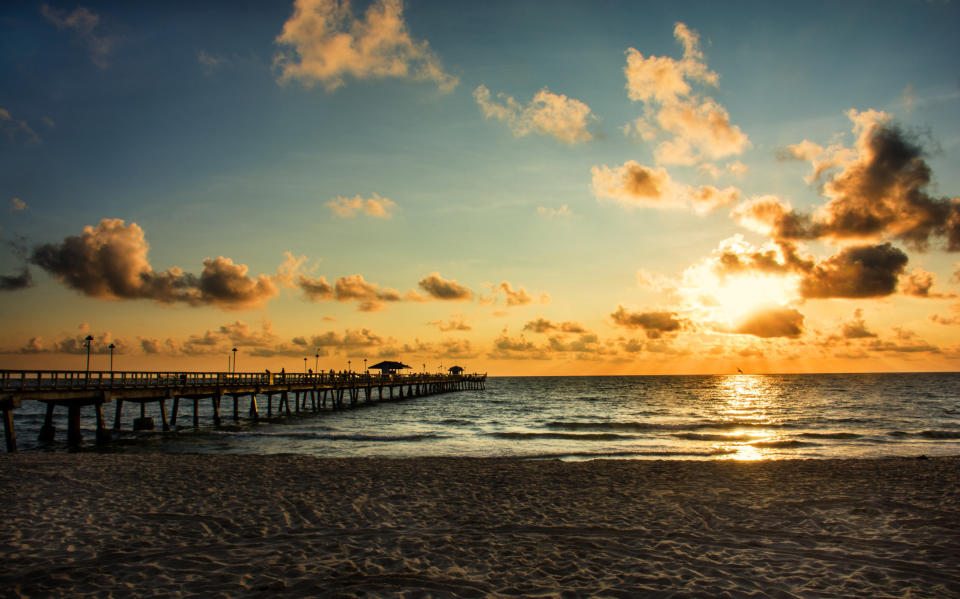 You might have gone there for spring break as a college student but Fort Lauderdale, Florida is also a <a href="http://www.huffingtonpost.com/entry/why-florida-is-the-worst_us_568d6e2de4b0c8beacf5609e">conveniently perfect place to bring your kids</a> -- great weather, great beaches and super easy to get to.